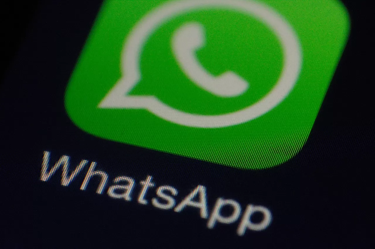 WhatsApp per iOS: arrivano le videochiamate